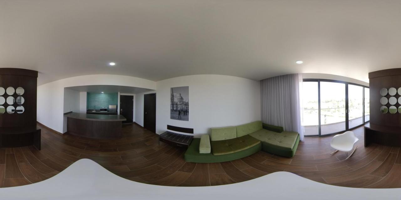 Fiesta Inn Guadalajara Aeropuerto Las Pintas 외부 사진