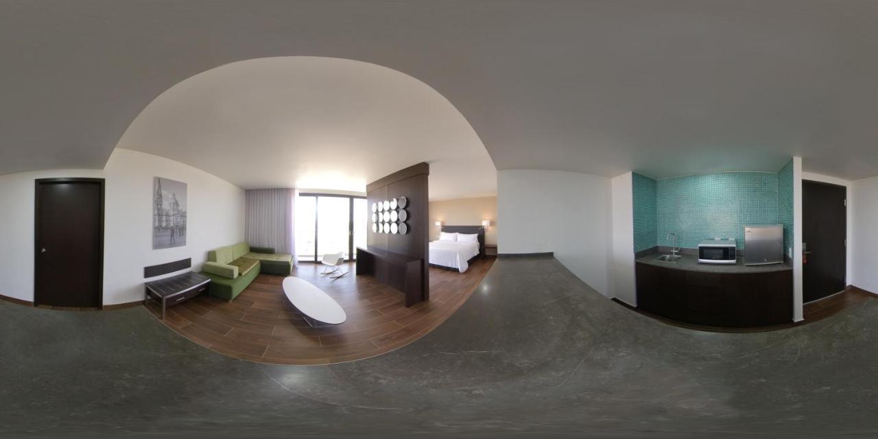 Fiesta Inn Guadalajara Aeropuerto Las Pintas 외부 사진