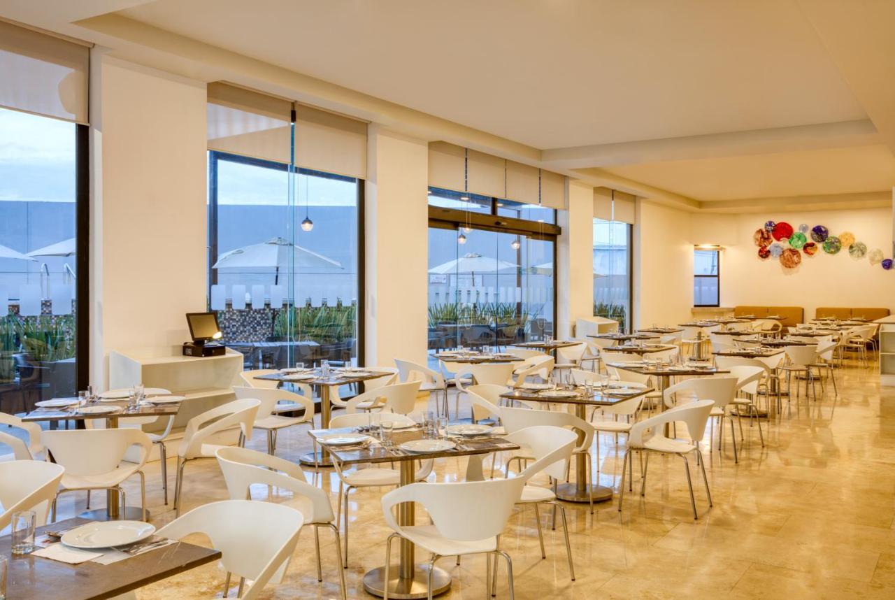Fiesta Inn Guadalajara Aeropuerto Las Pintas 외부 사진