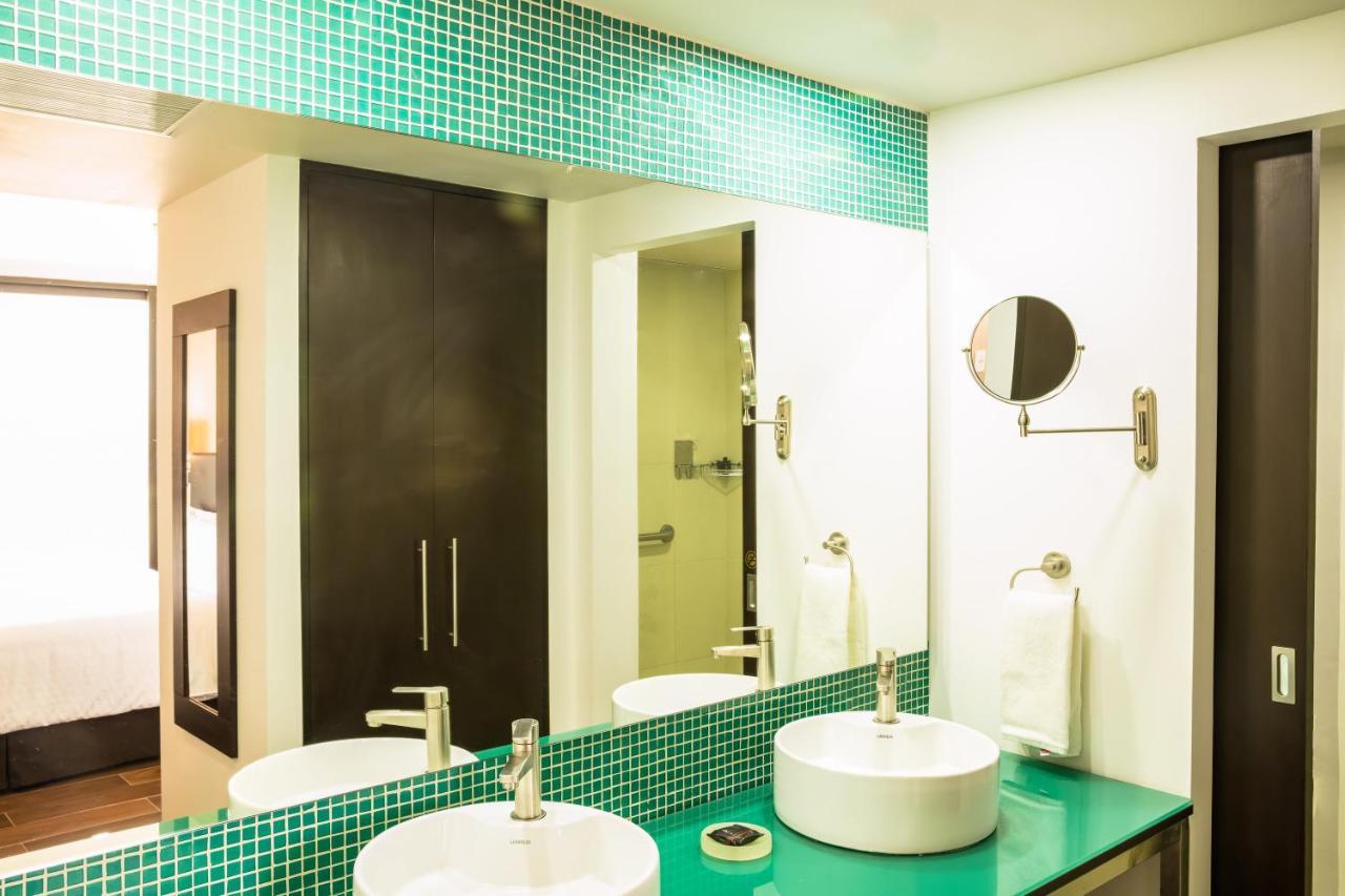 Fiesta Inn Guadalajara Aeropuerto Las Pintas 외부 사진