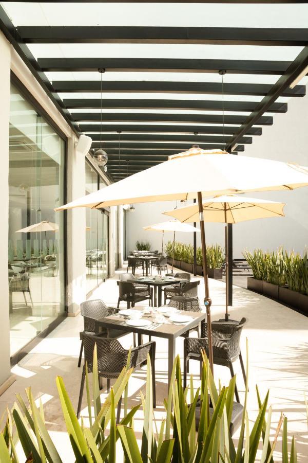 Fiesta Inn Guadalajara Aeropuerto Las Pintas 외부 사진