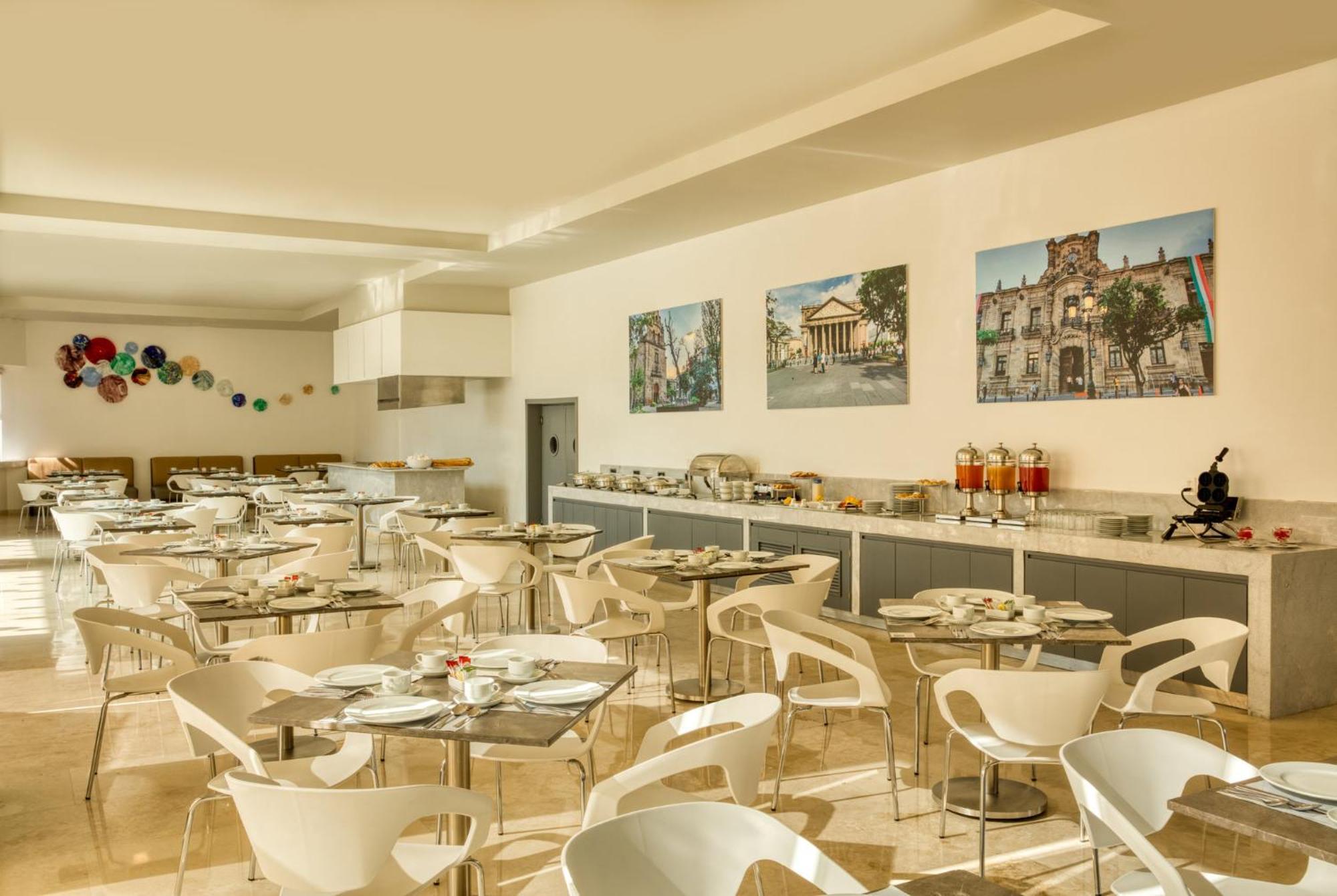 Fiesta Inn Guadalajara Aeropuerto Las Pintas 외부 사진