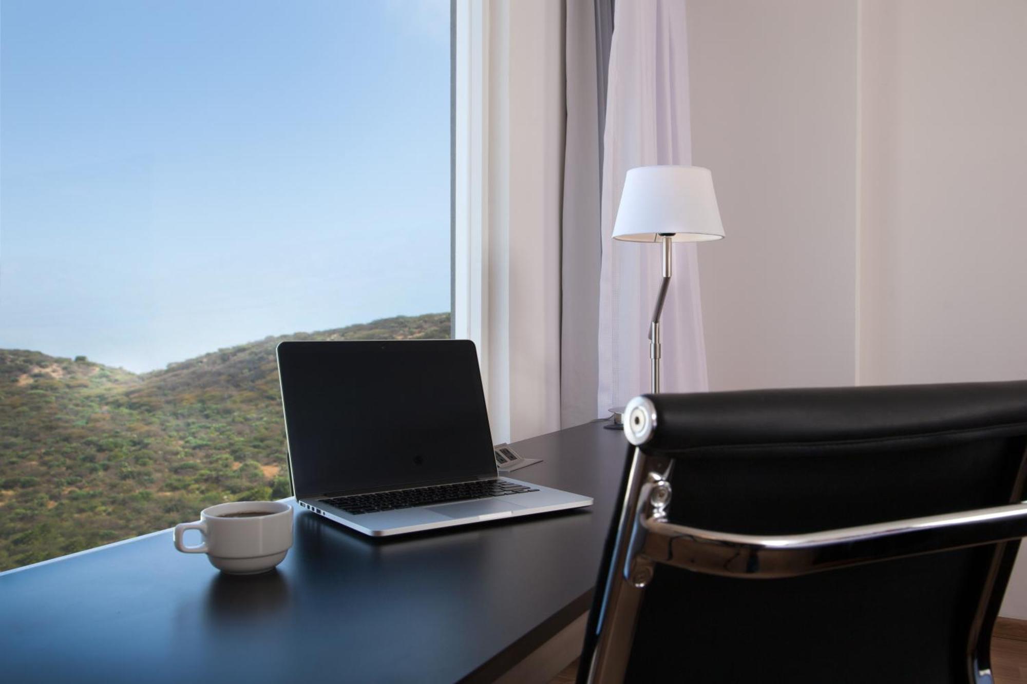 Fiesta Inn Guadalajara Aeropuerto Las Pintas 외부 사진