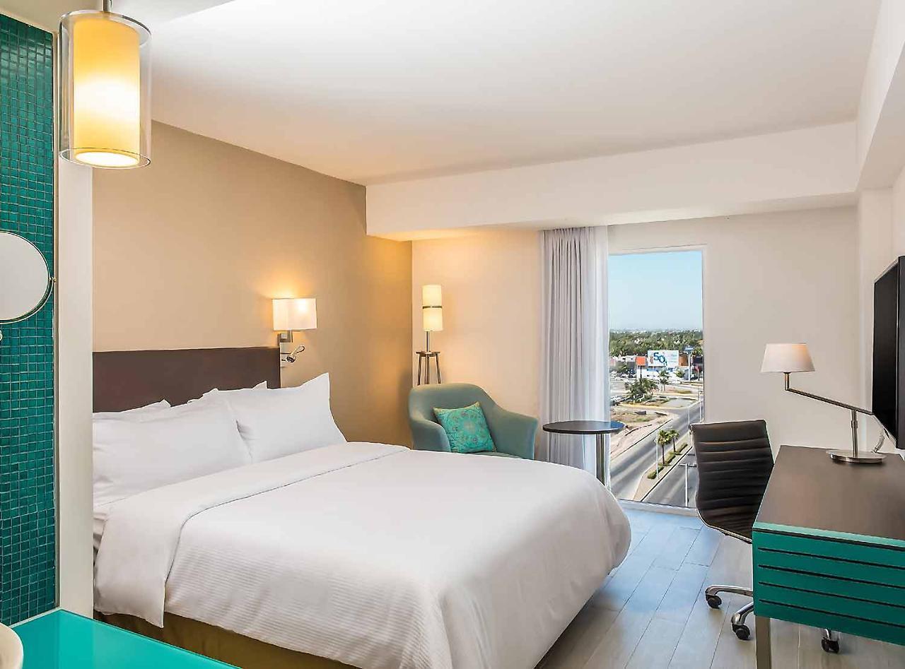 Fiesta Inn Guadalajara Aeropuerto Las Pintas 외부 사진